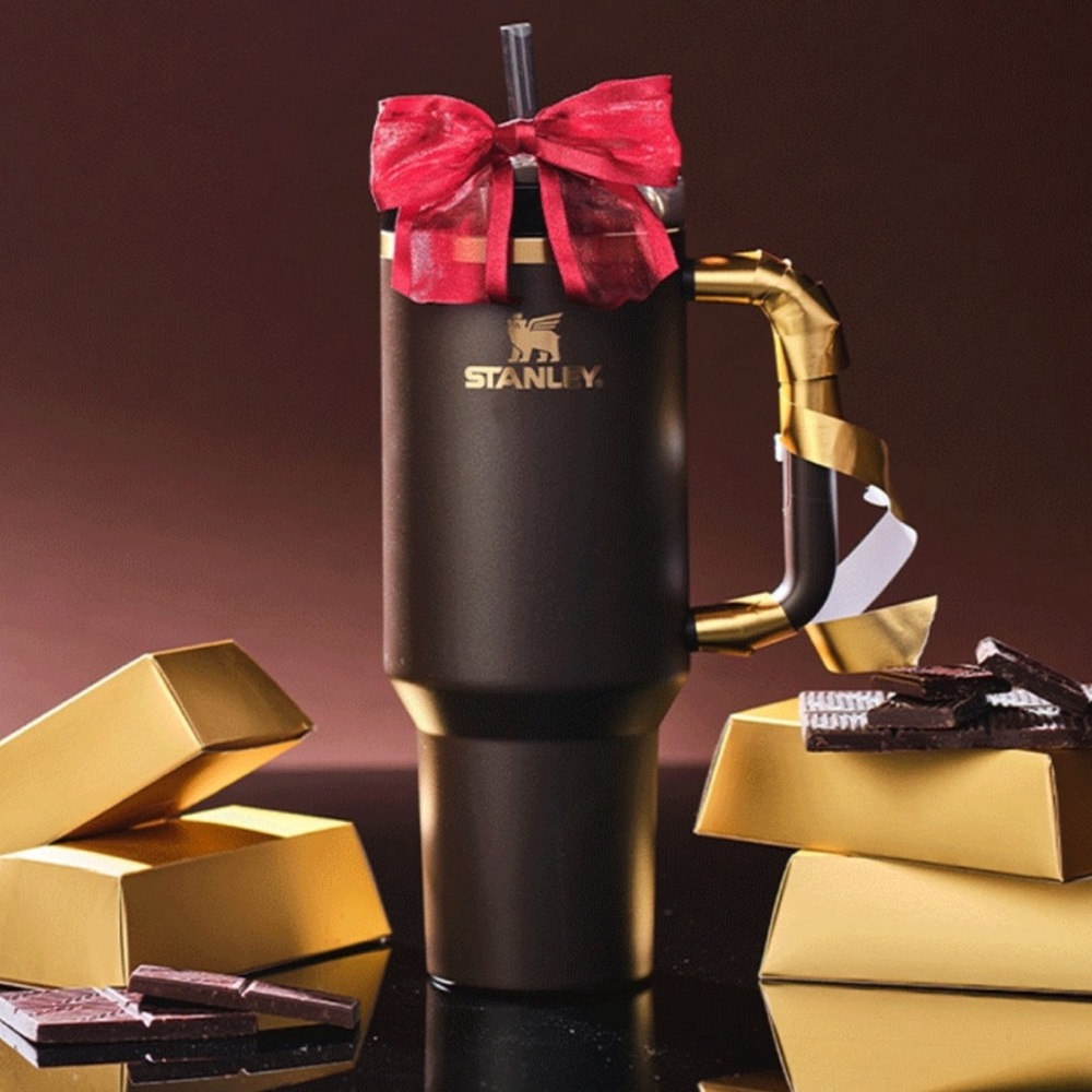 Stanley LIMITED Chocolate Gold Quencher 40 oz